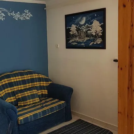 Aviator Apartman 아파트 *