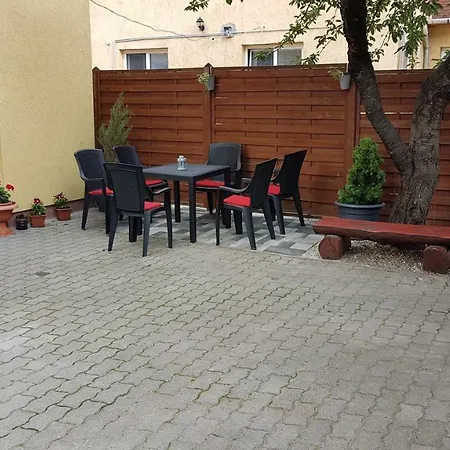 Aviator Apartman 에게르