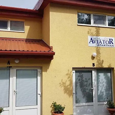 Aviator Apartman 아파트 에게르