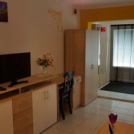아파트 Aviator Apartman *