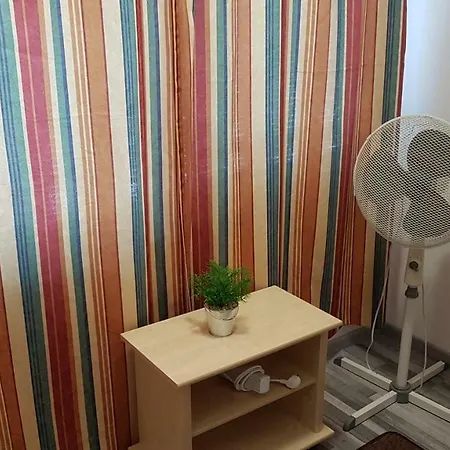 Aviator Apartman 아파트 에게르